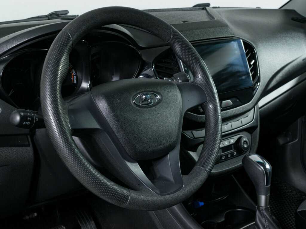 Lada (ВАЗ) Vesta с пробегом — 2021 год. Фото: #11