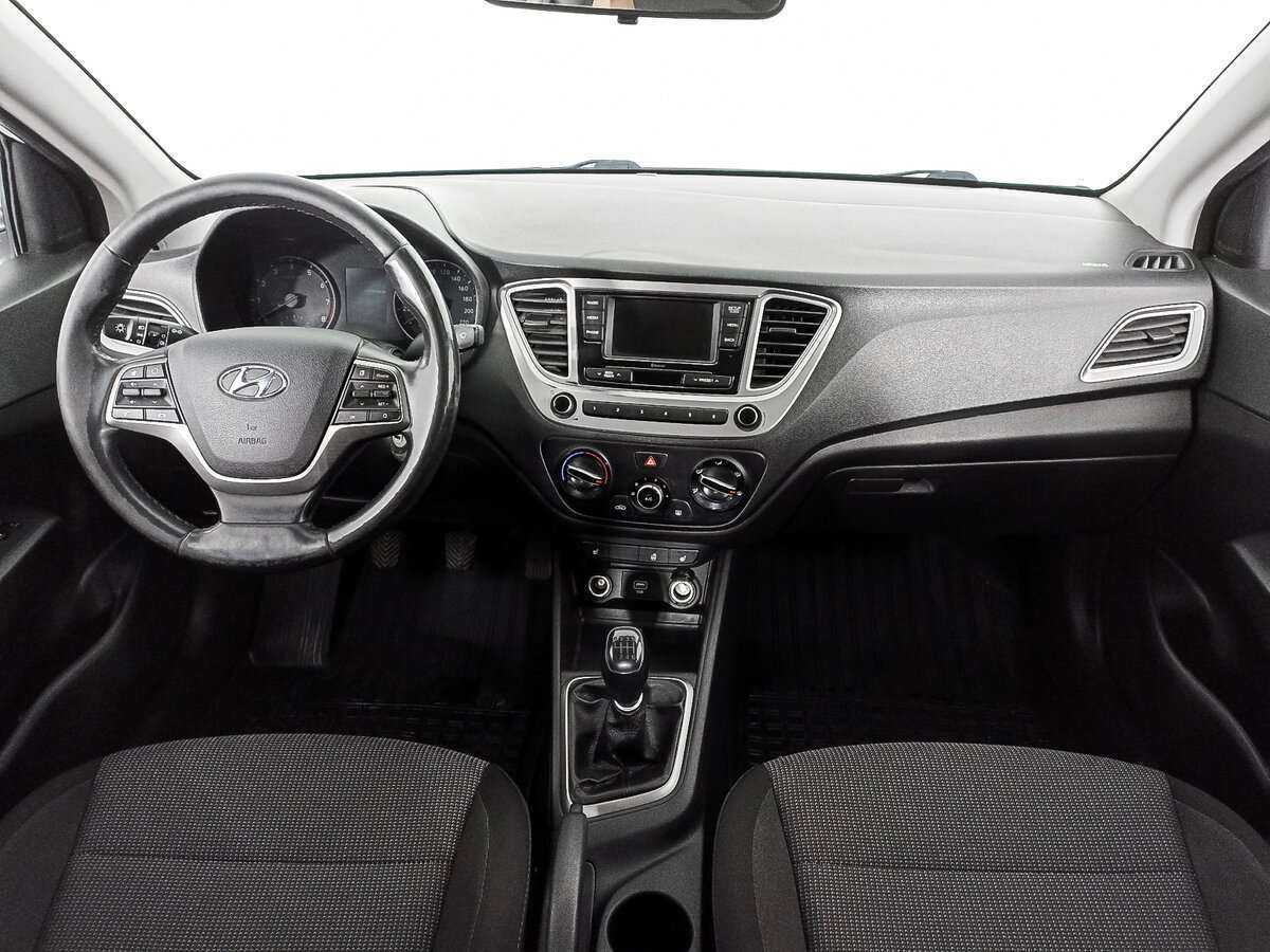 Hyundai Solaris с пробегом — 2019 год. Фото: #11