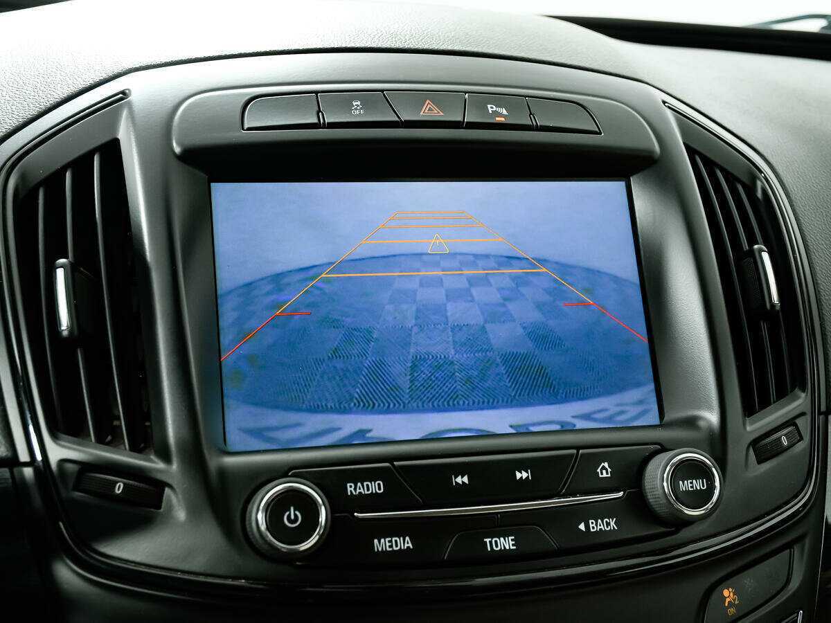 Opel Insignia с пробегом — 2014 год. Фото: #11