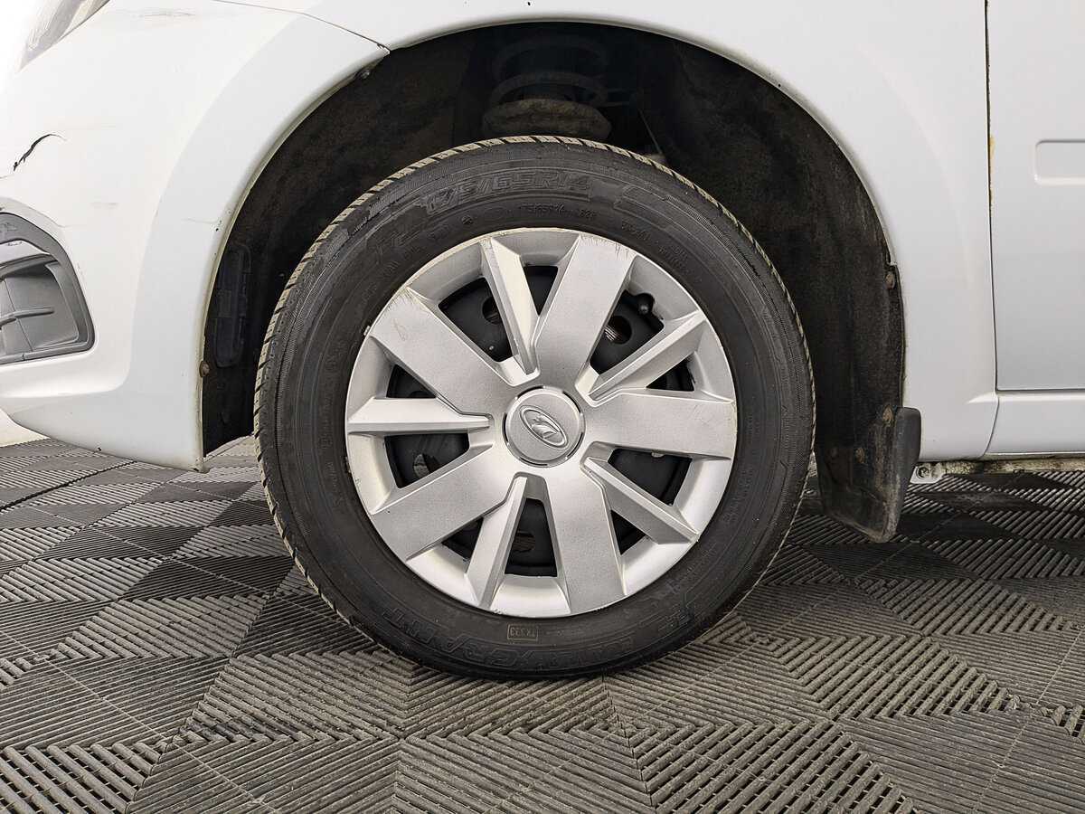 Lada (ВАЗ) Granta с пробегом — 2023 год. Фото: #11