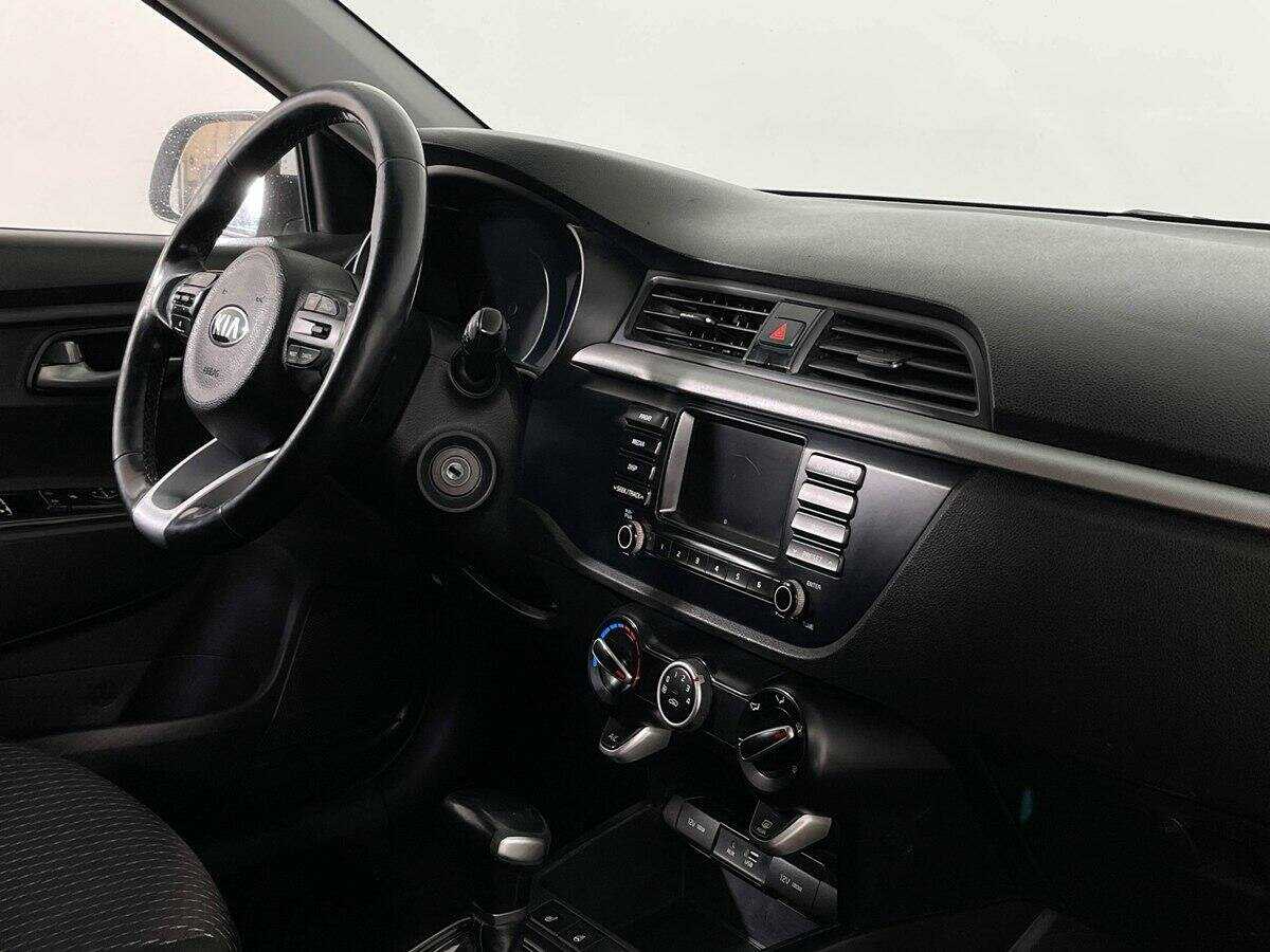 Kia Rio с пробегом — 2018 год. Фото: #8