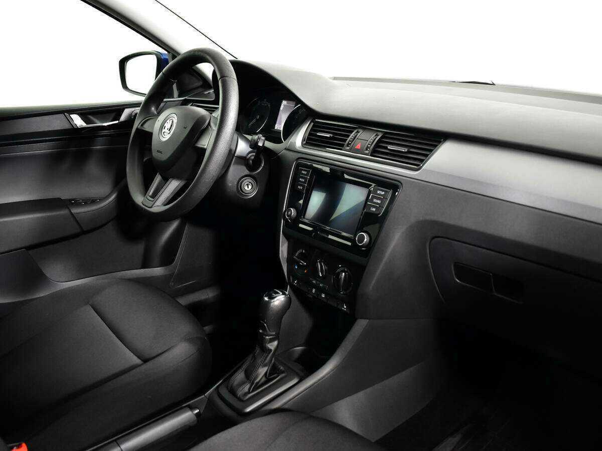 Skoda Rapid с пробегом — 2018 год. Фото: #8
