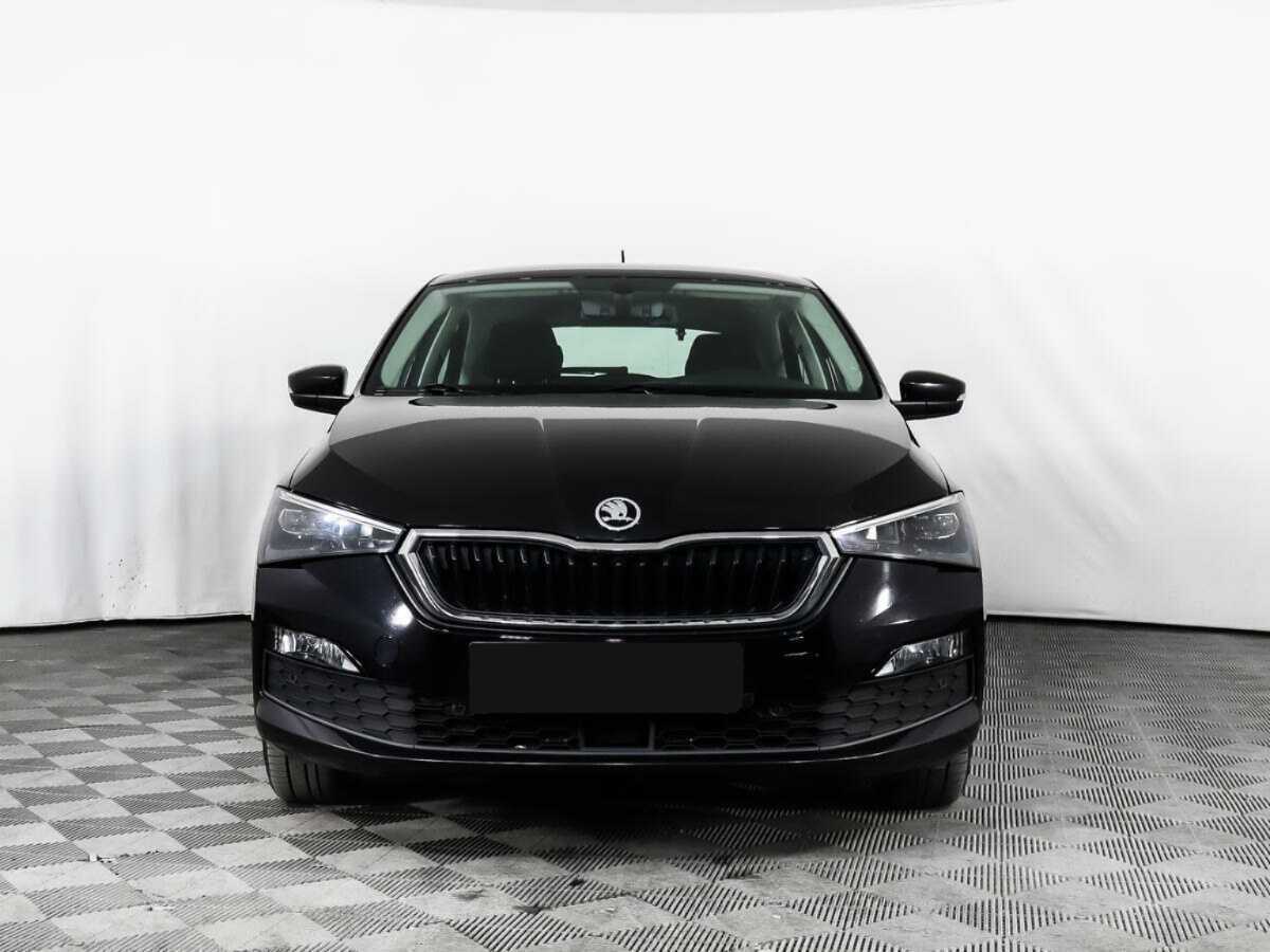Skoda Rapid с пробегом — 2021 год. Фото: #1