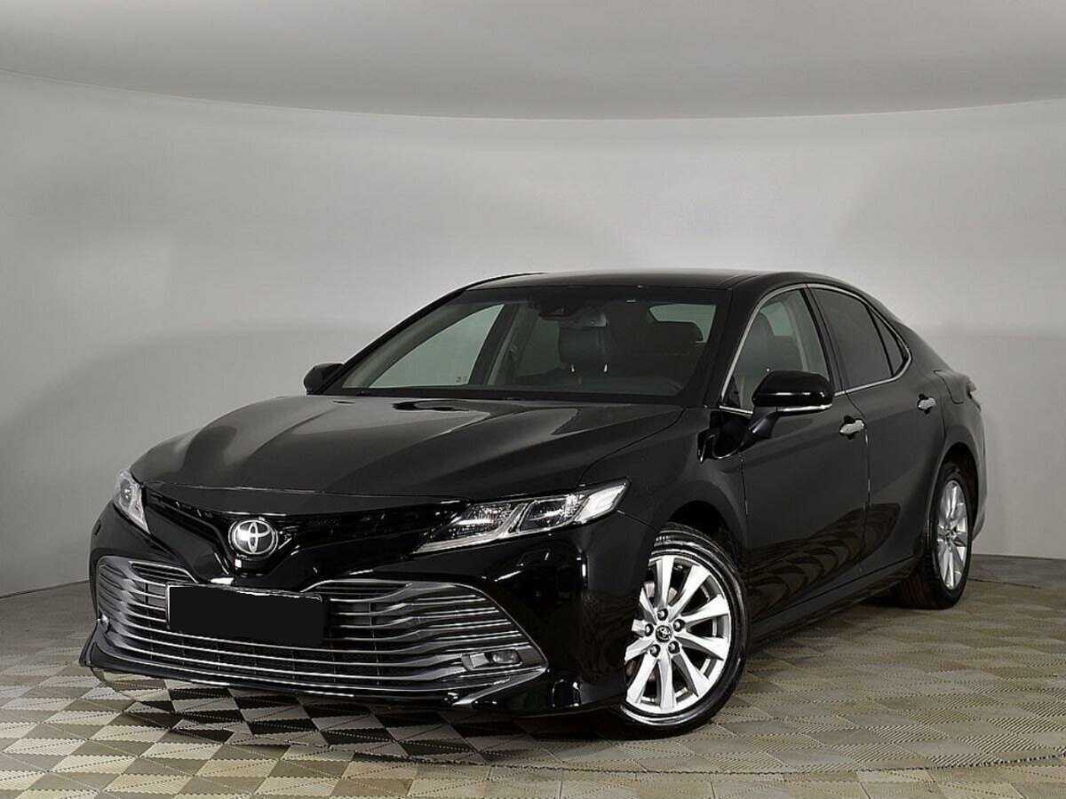 Toyota Camry с пробегом — 2019 год. Посмотреть фото