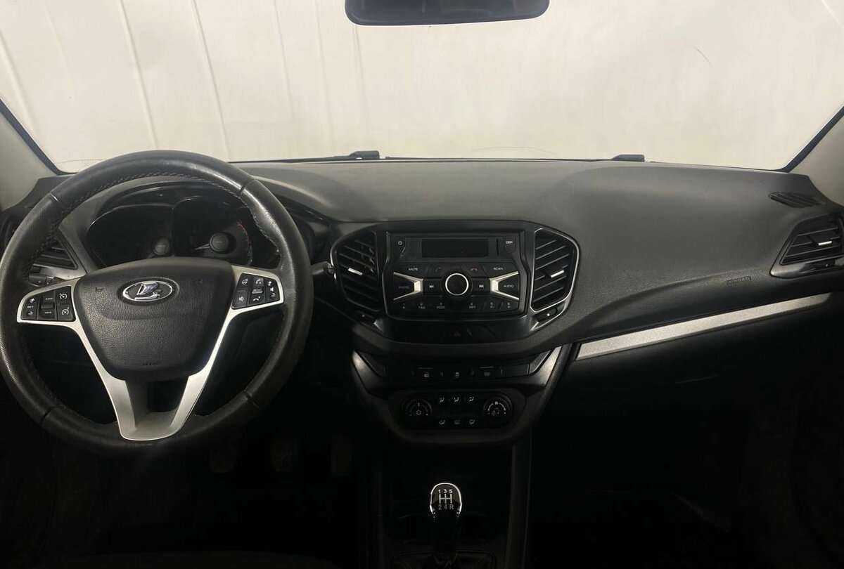 Lada (ВАЗ) Vesta с пробегом — 2020 год. Фото: #10