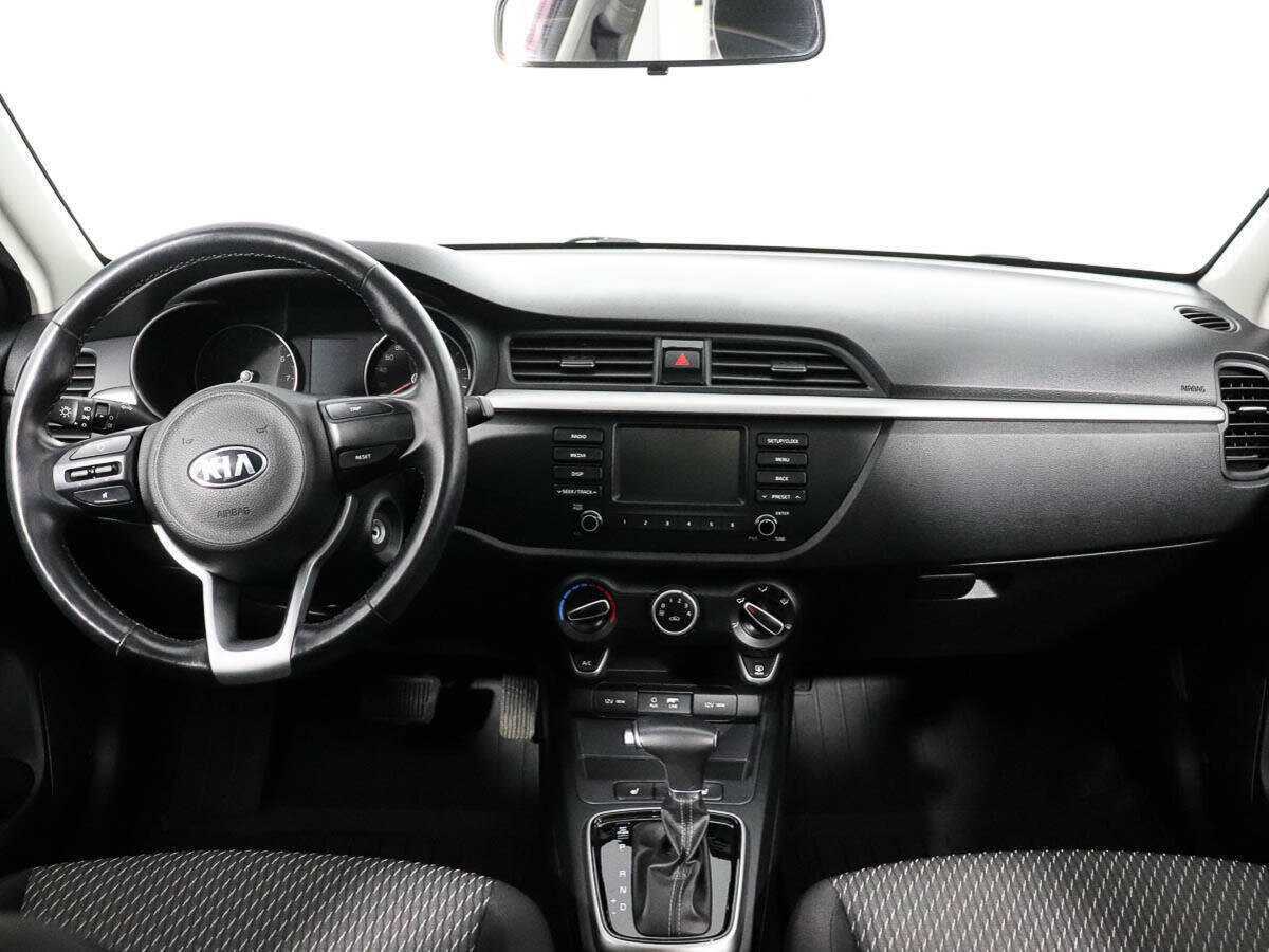 Kia Rio с пробегом — 2018 год. Фото: #12
