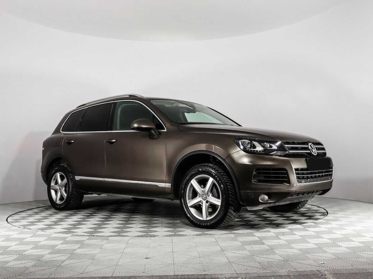 Volkswagen Touareg с пробегом — 2012 год. Фото: #2