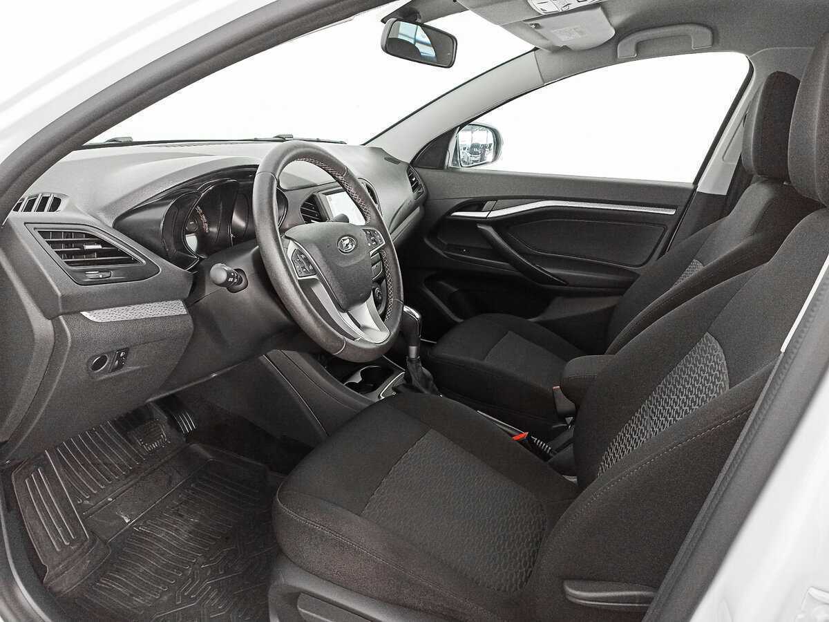 Lada (ВАЗ) Vesta с пробегом — 2022 год. Фото: #13