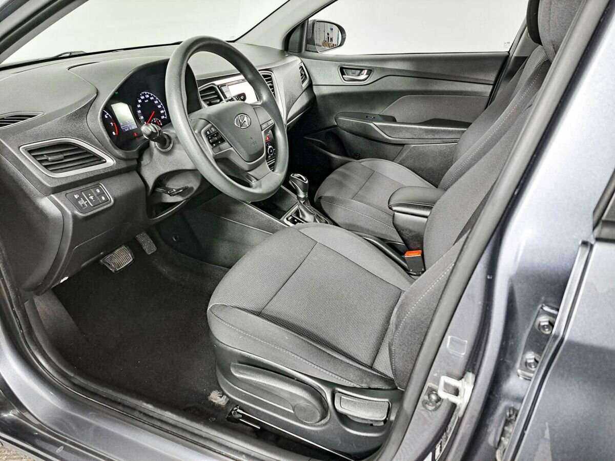 Hyundai Solaris с пробегом — 2019 год. Фото: #15