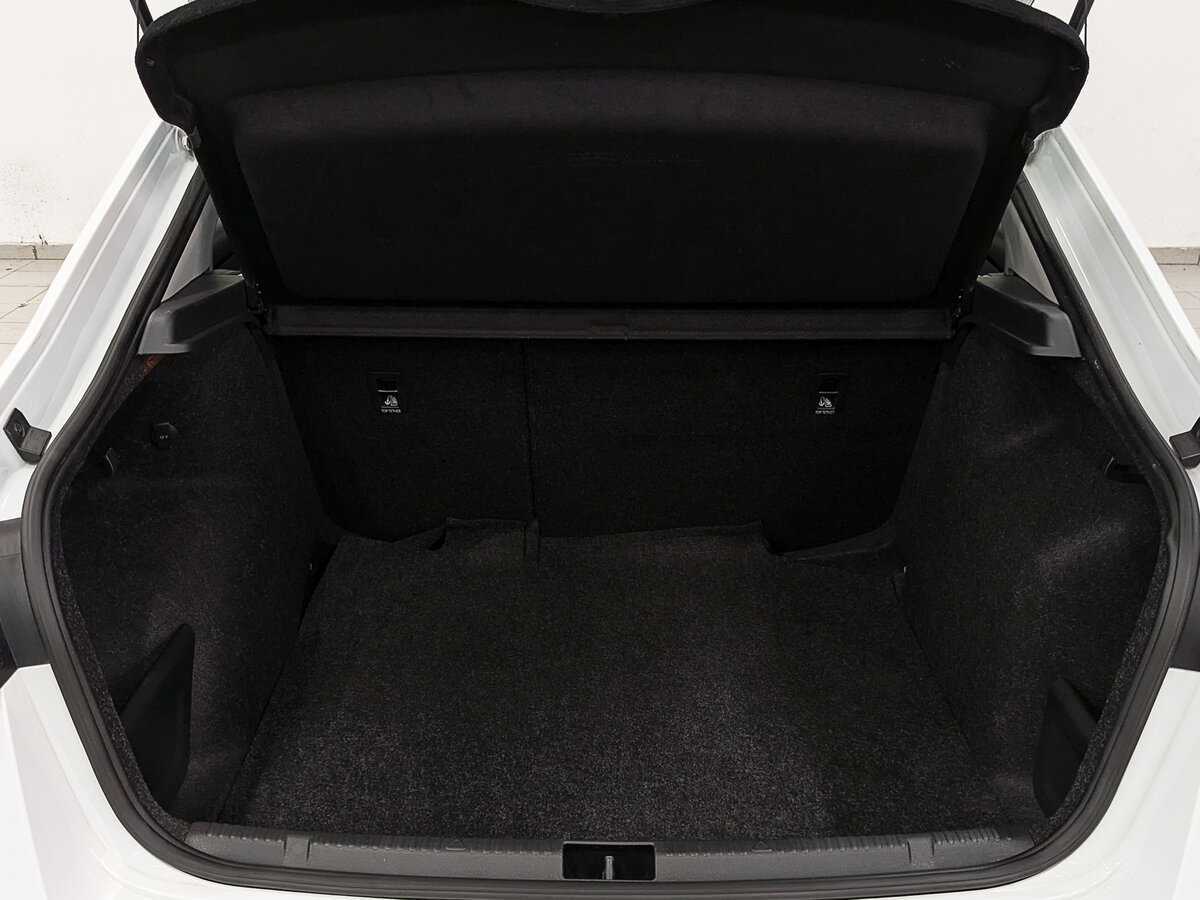 Skoda Rapid с пробегом — 2020 год. Фото: #9