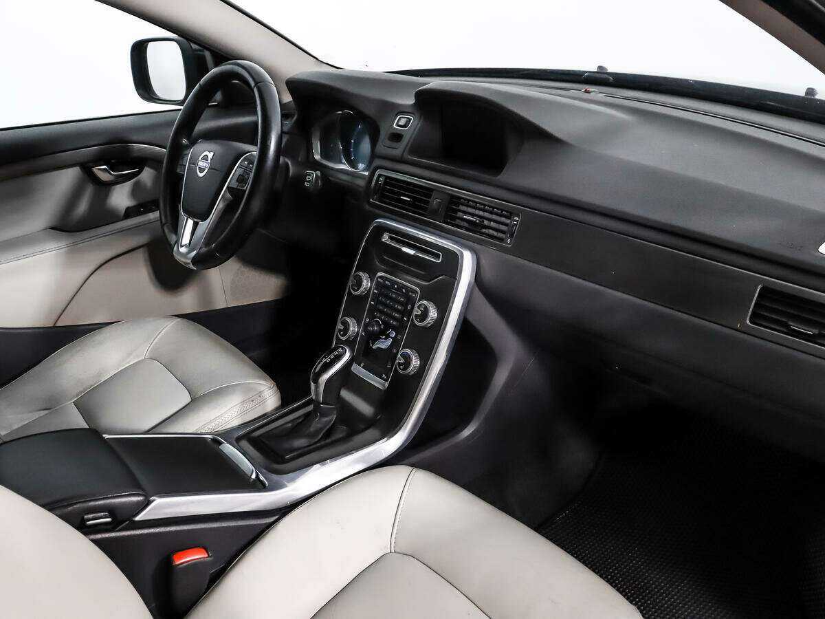 Volvo XC70 с пробегом — 2014 год. Фото: #12