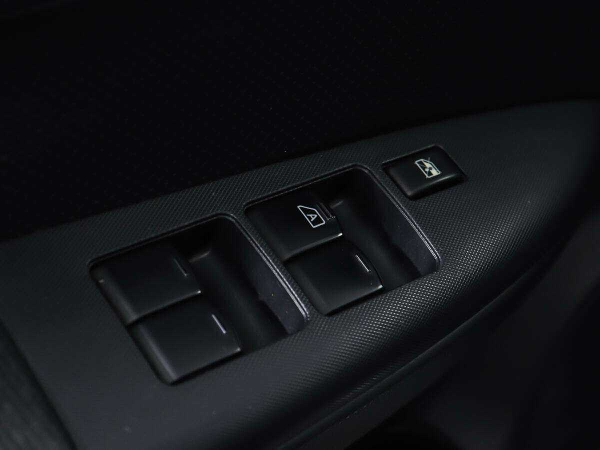 Nissan Note с пробегом — 2012 год. Фото: #11
