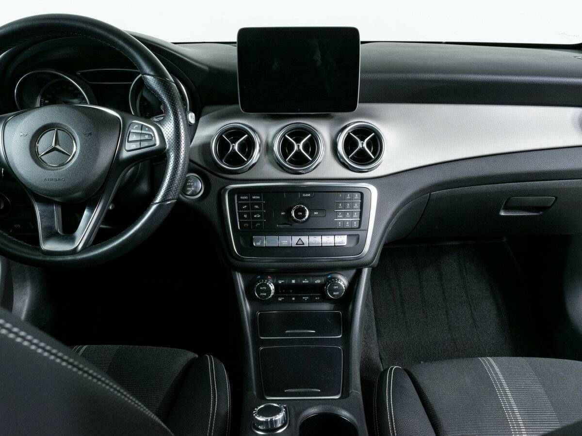 Mercedes-Benz GLA с пробегом — 2019 год. Фото: #9