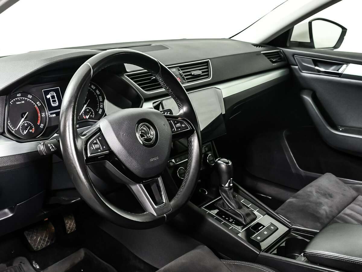 Skoda Superb с пробегом — 2016 год. Фото: #12