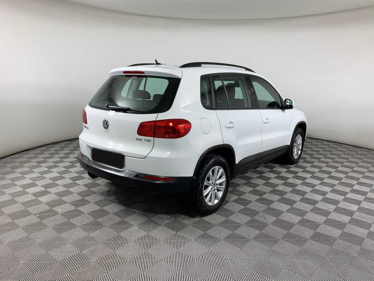 Volkswagen Tiguan с пробегом — 2015 год. Фото: #4