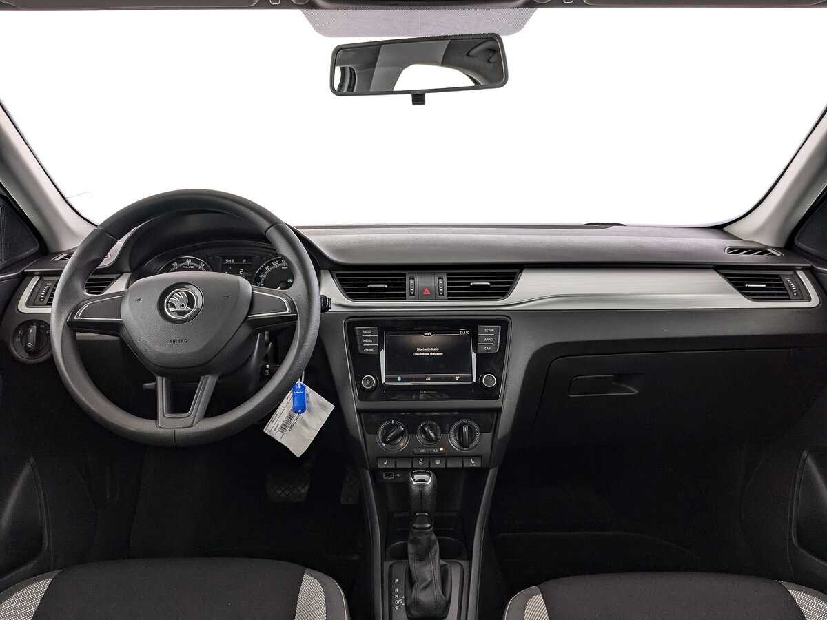 Skoda Rapid с пробегом — 2019 год. Фото: #9