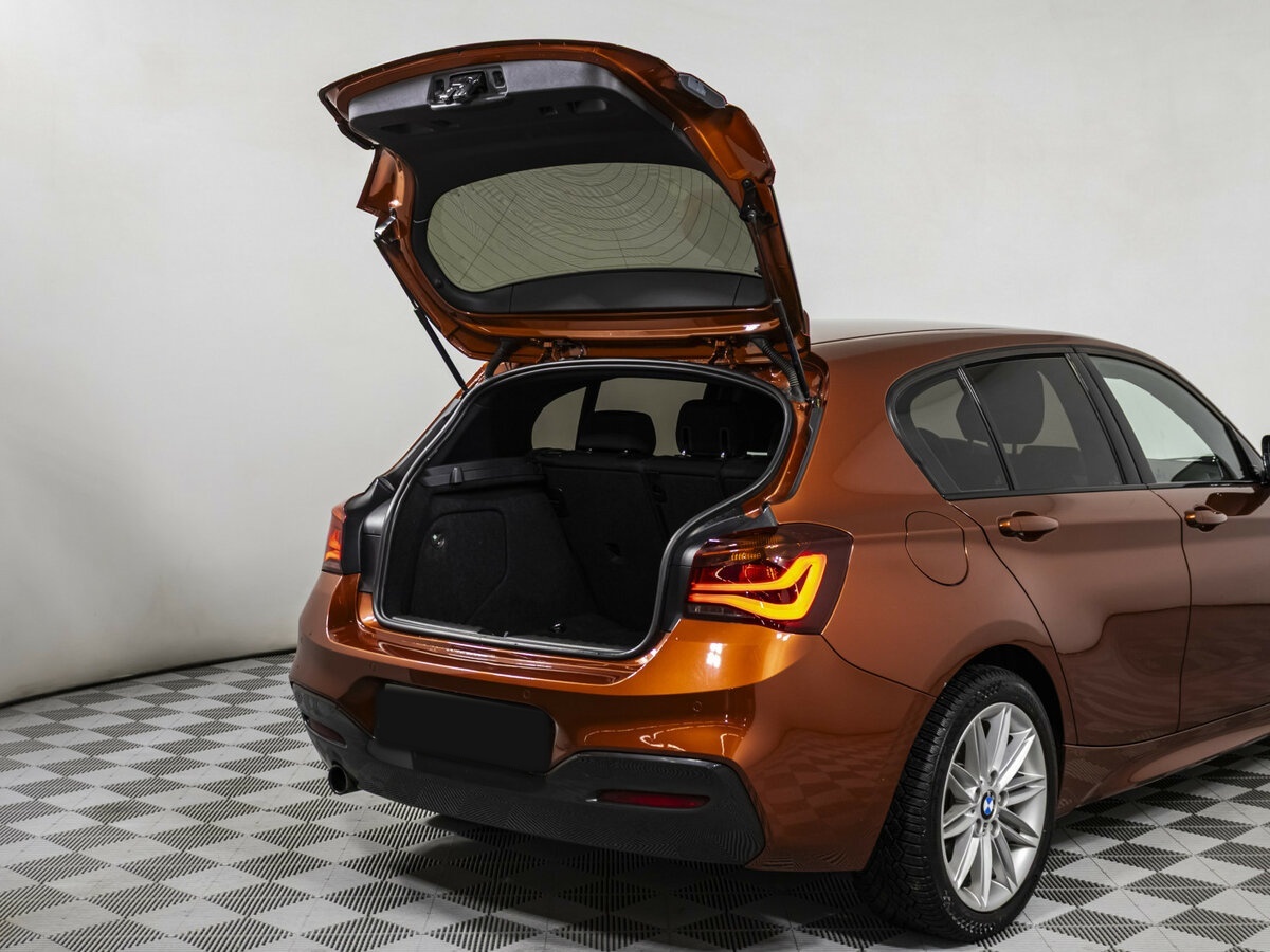 BMW 1 серии с пробегом — 2019 год. Фото: #17