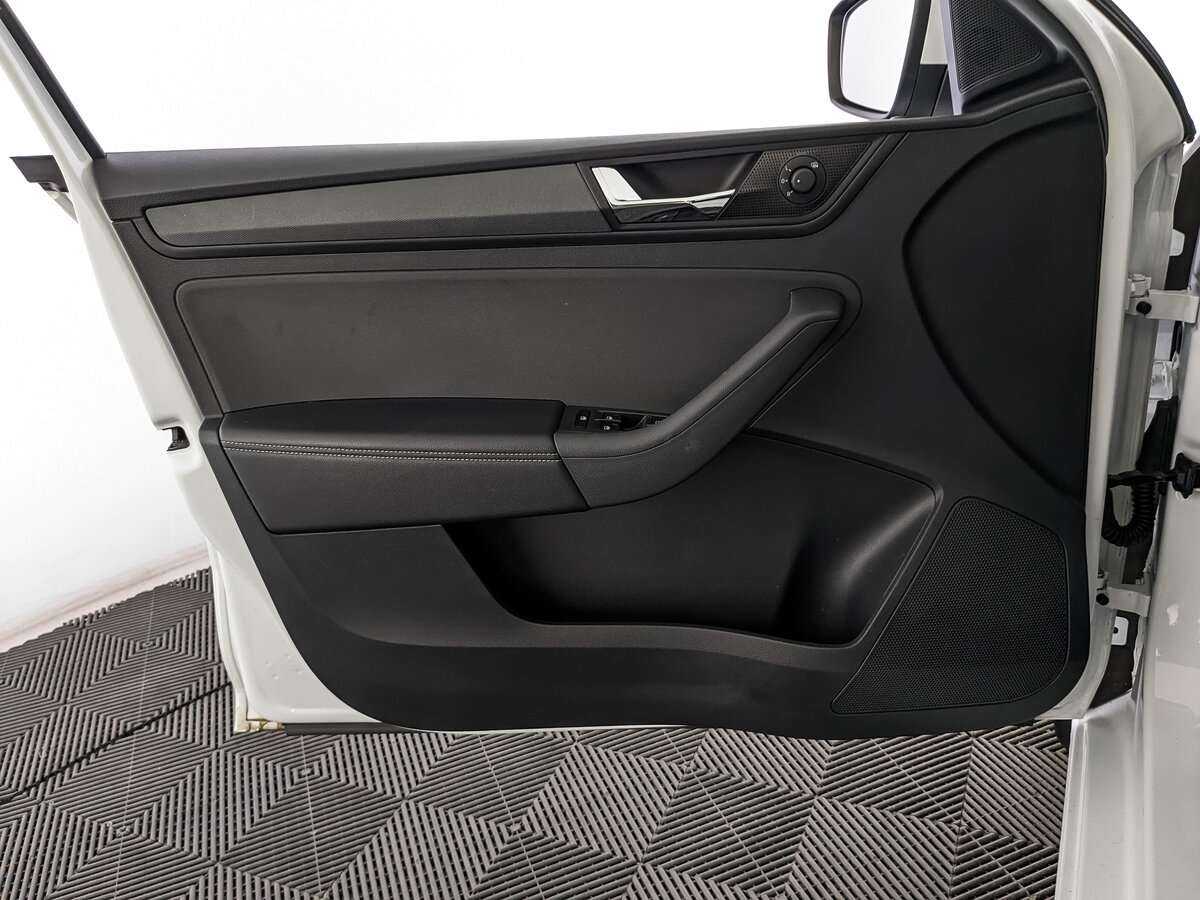 Skoda Rapid с пробегом — 2020 год. Фото: #16