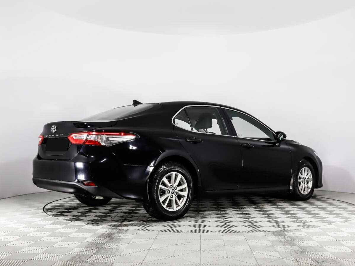 Toyota Camry с пробегом — 2021 год. Фото: #4
