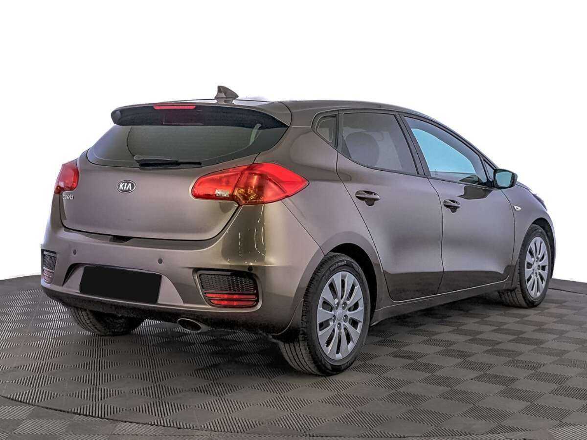 Kia Ceed с пробегом — 2017 год. Фото: #4