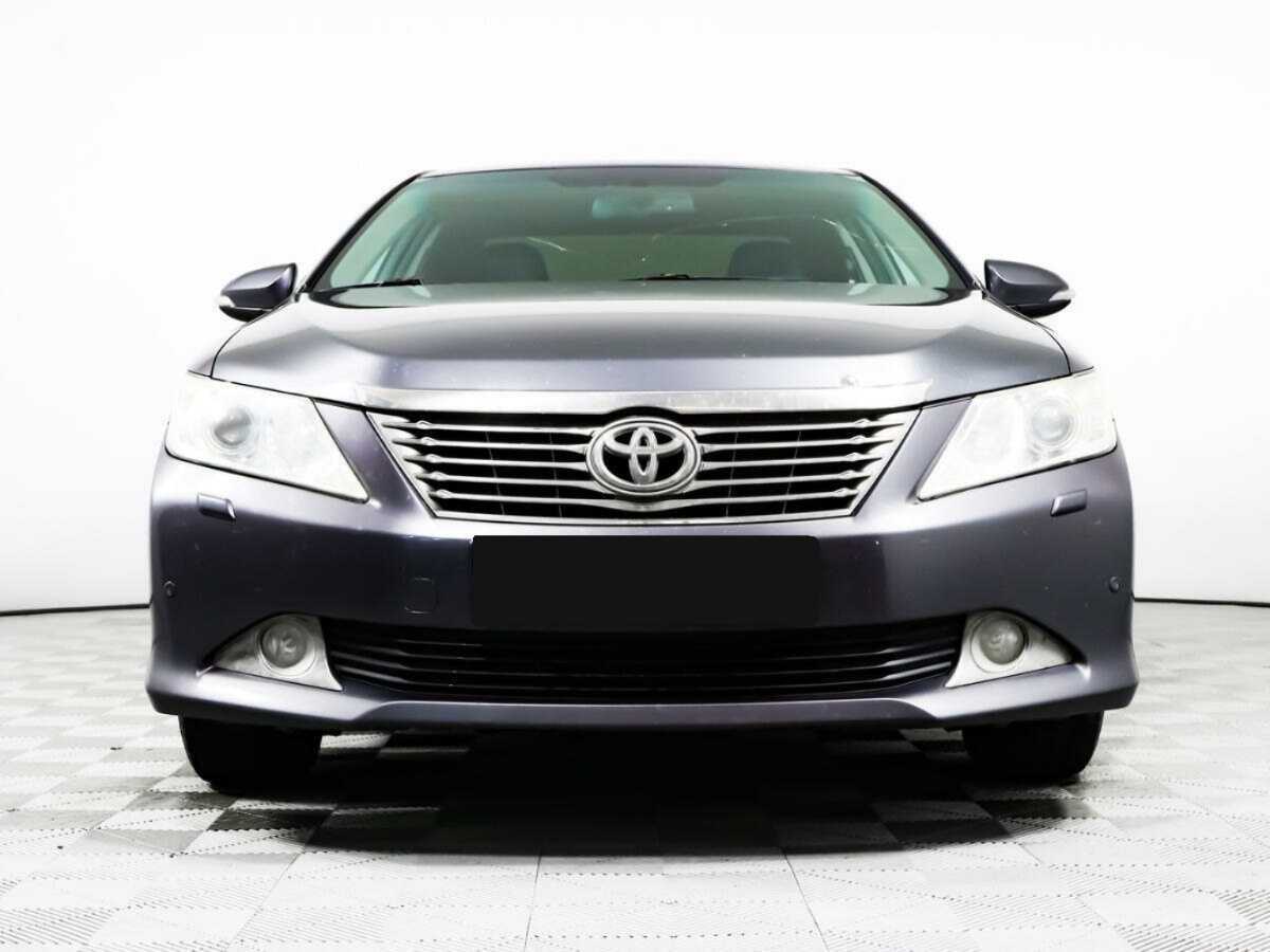 Toyota Camry с пробегом — 2012 год. Фото: #1