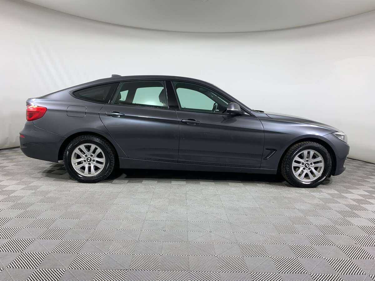 BMW 3 серии с пробегом — 2017 год. Фото: #3