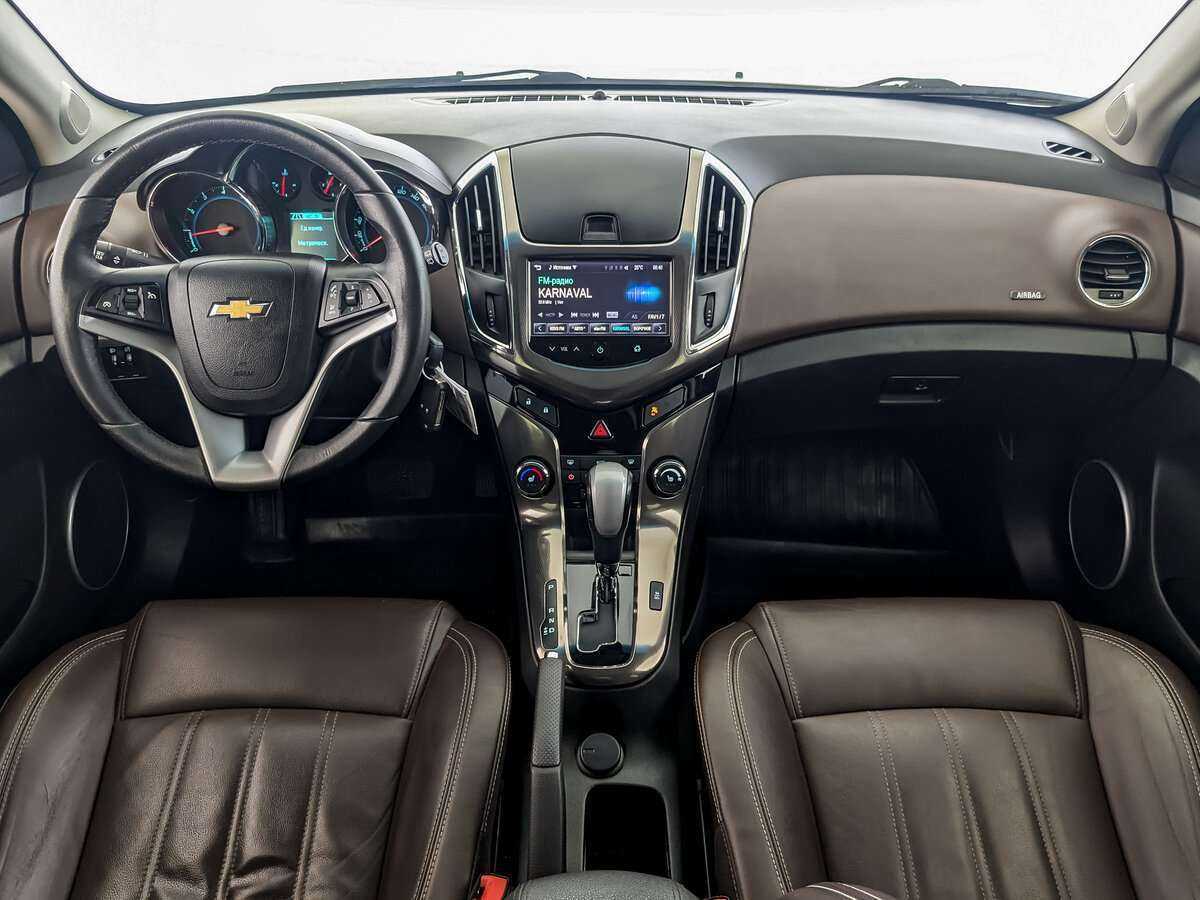 Chevrolet Cruze с пробегом — 2014 год. Фото: #11