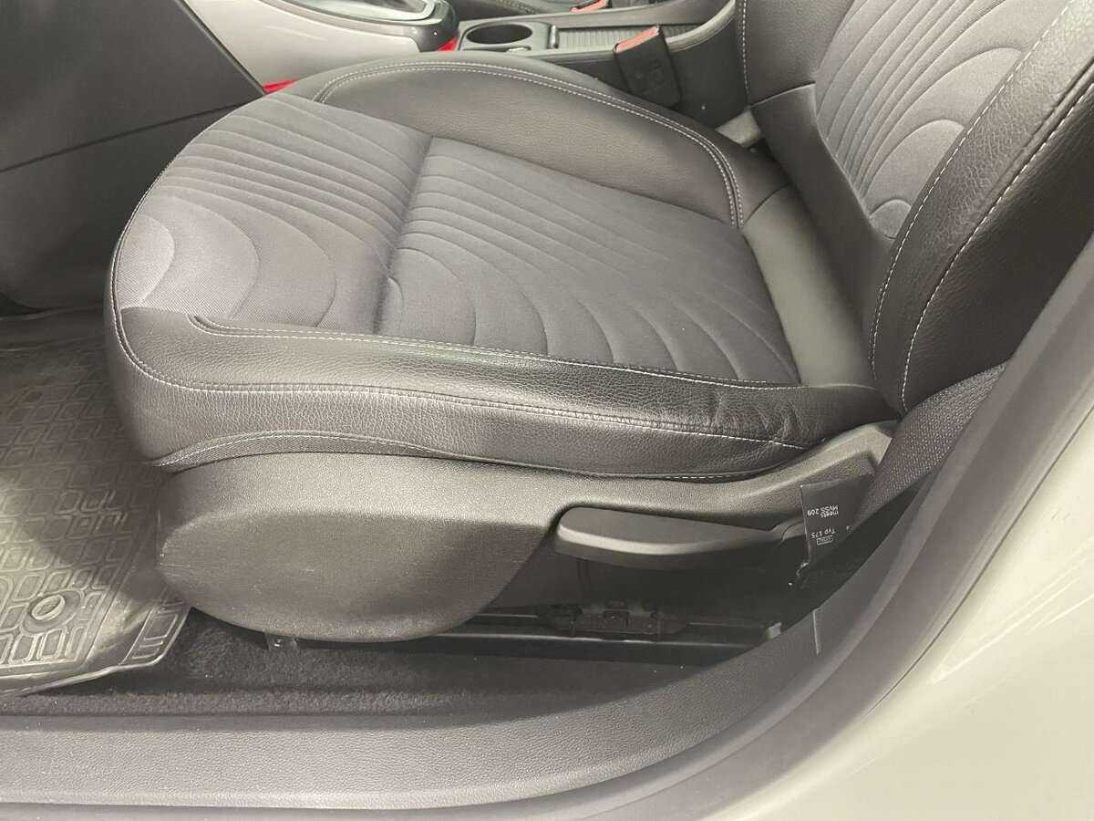 Opel Astra с пробегом — 2013 год. Фото: #9