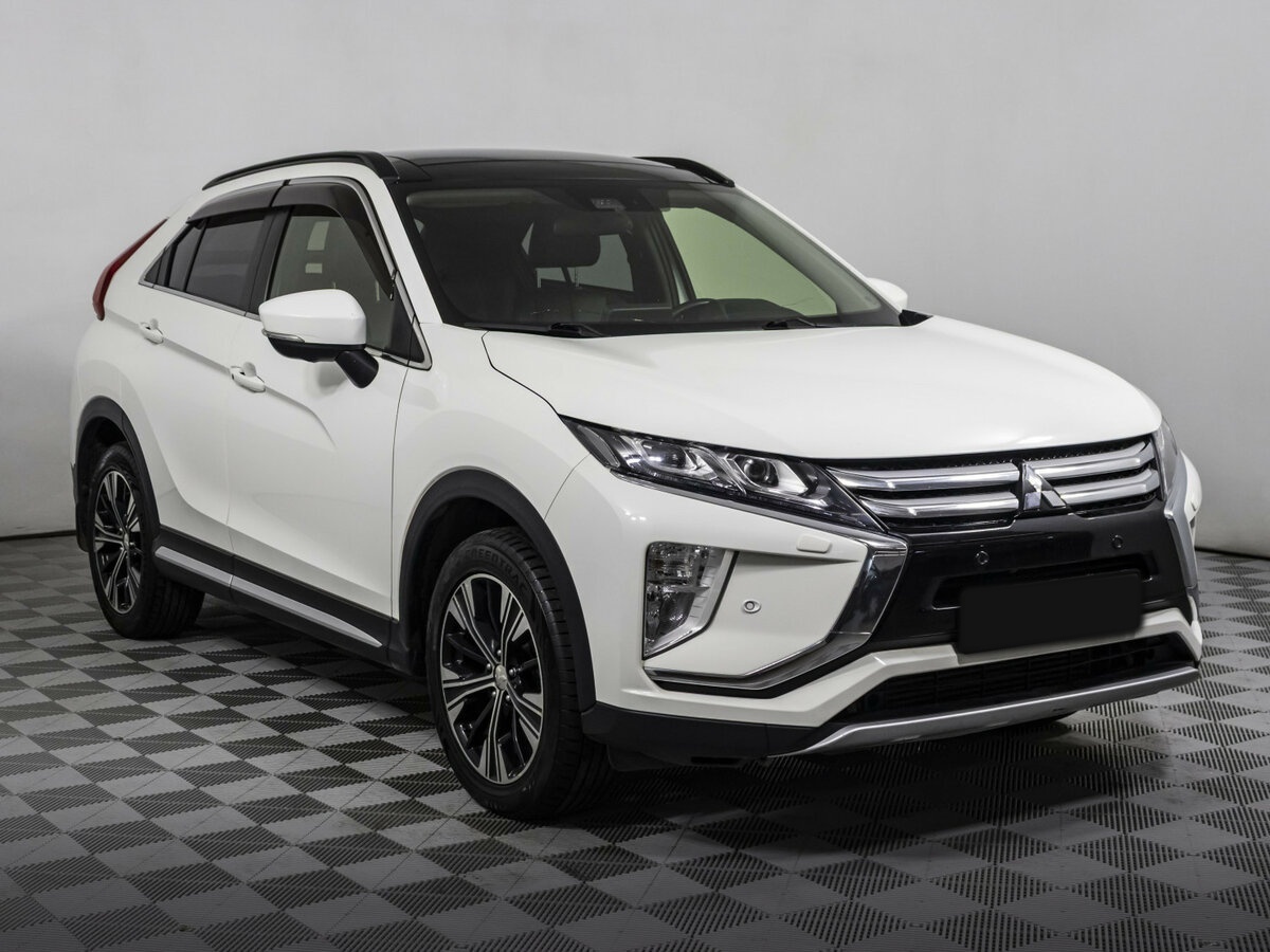 Mitsubishi Eclipse Cross с пробегом — 2018 год. Фото: #2