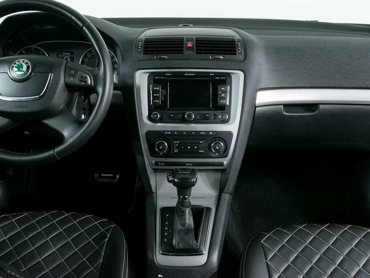 Skoda Octavia с пробегом — 2013 год. Фото: #9