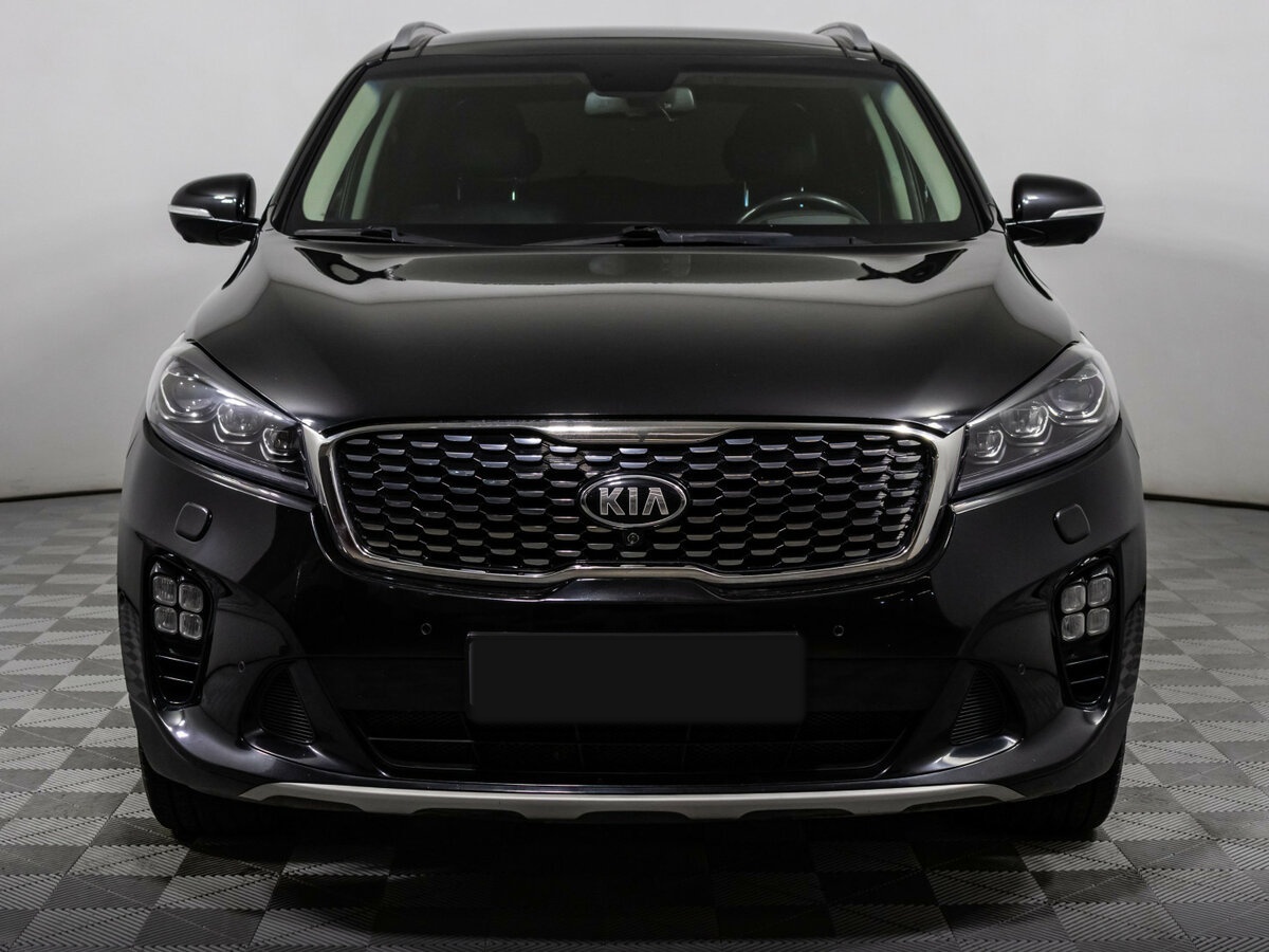 Kia Sorento с пробегом — 2018 год. Фото: #1