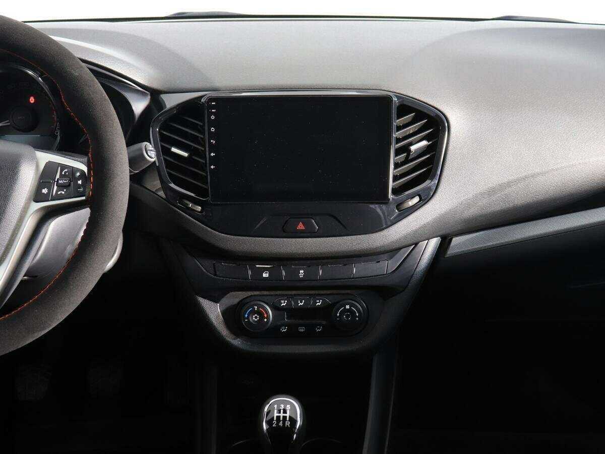 Lada (ВАЗ) Vesta с пробегом — 2021 год. Фото: #11