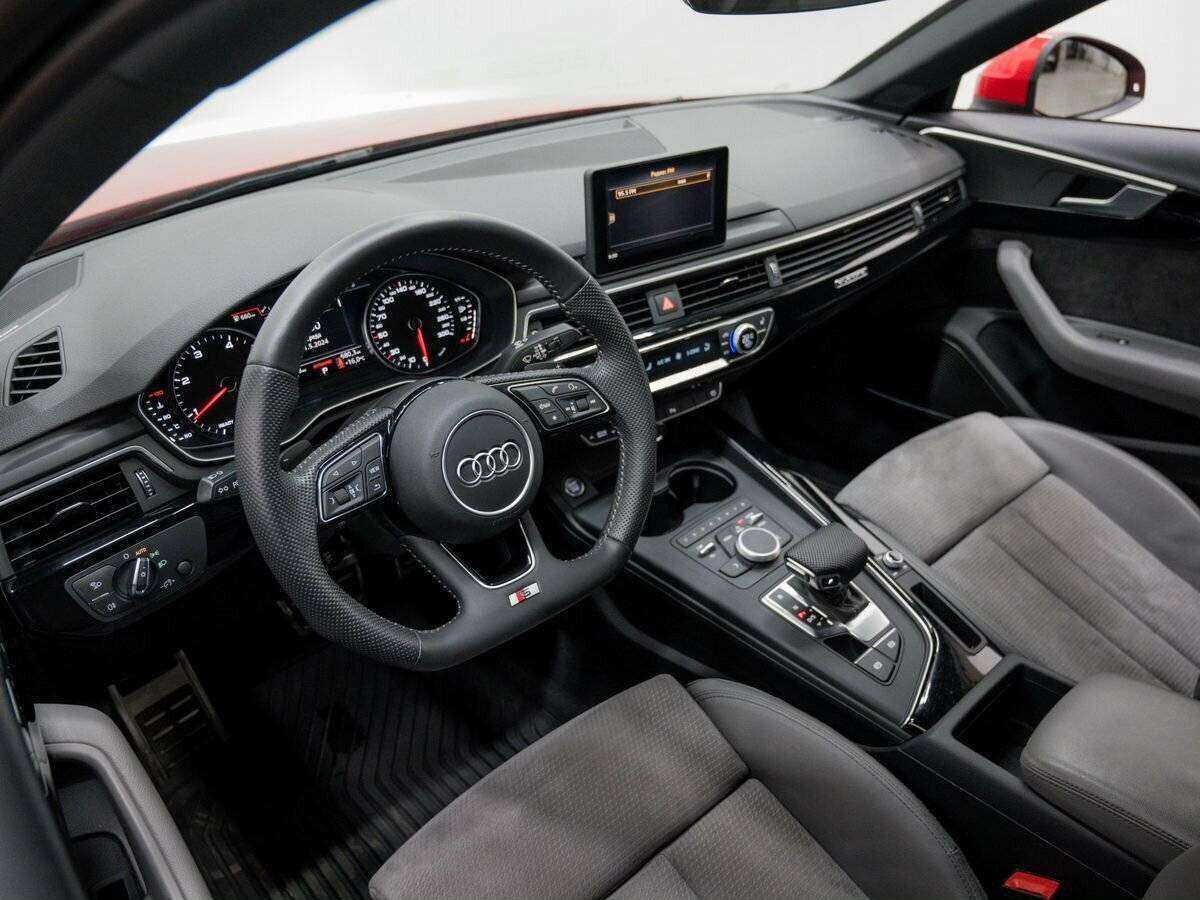 Audi A4 с пробегом — 2019 год. Фото: #14