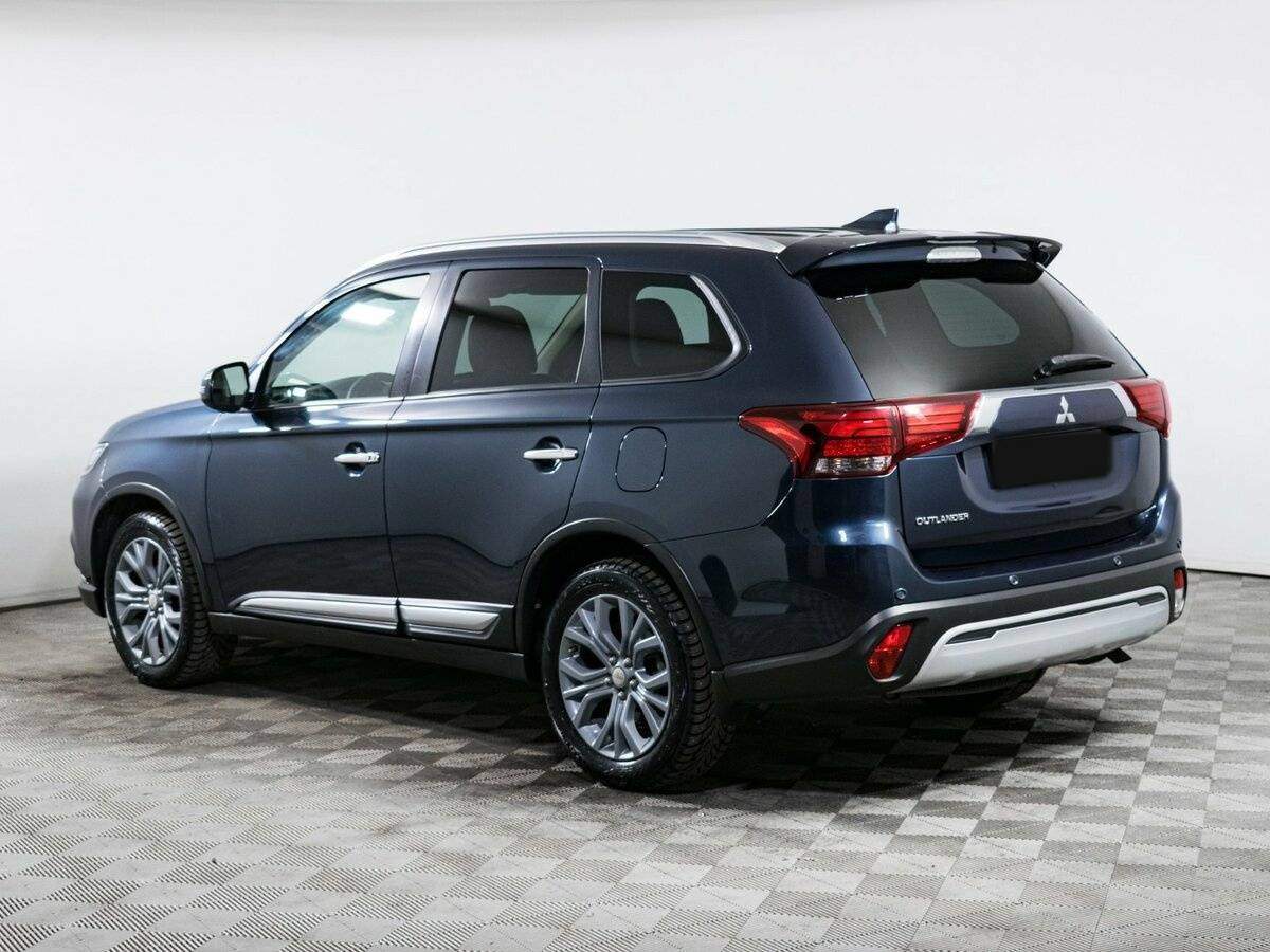 Mitsubishi Outlander с пробегом — 2020 год. Фото: #6