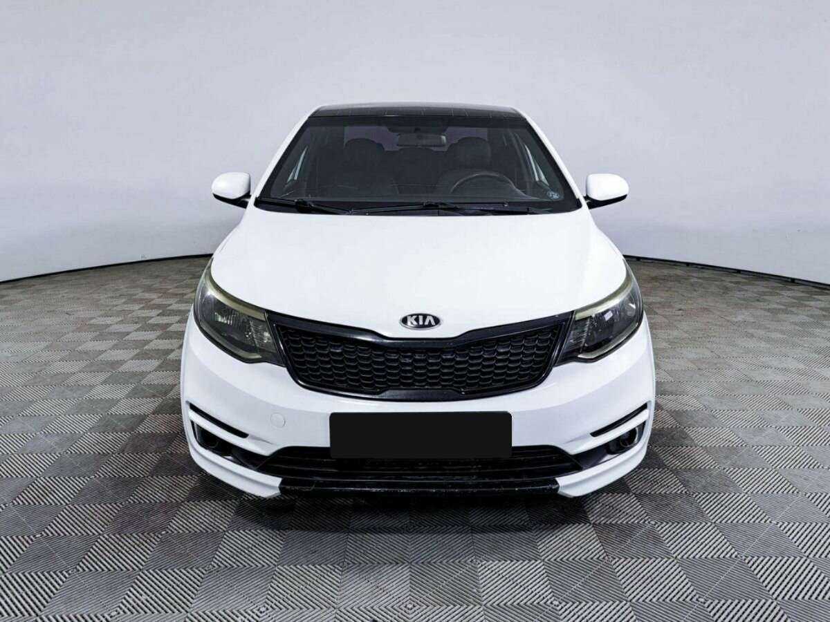 Kia Rio с пробегом — 2015 год. Фото: #1