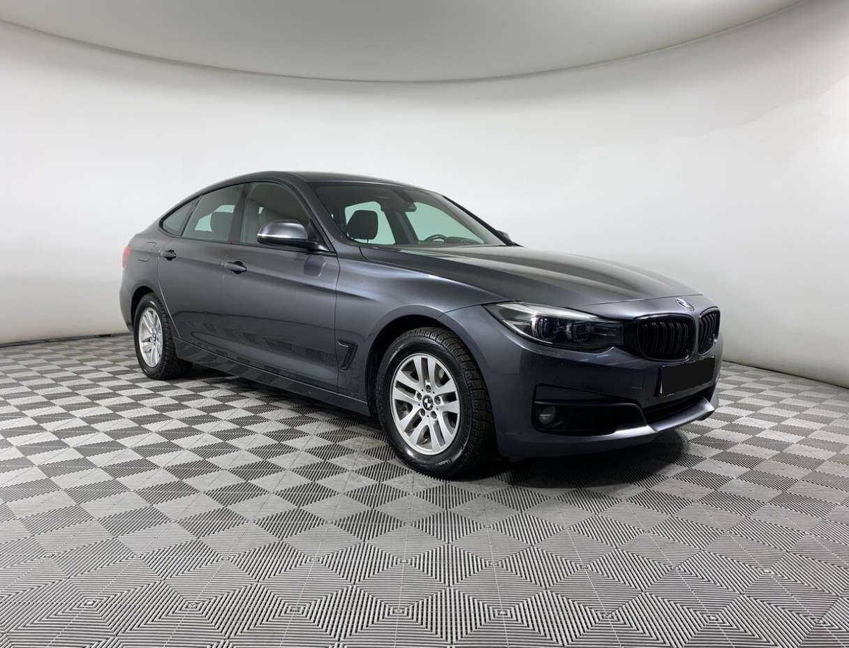 BMW 3 серии с пробегом — 2017 год. Фото: #2