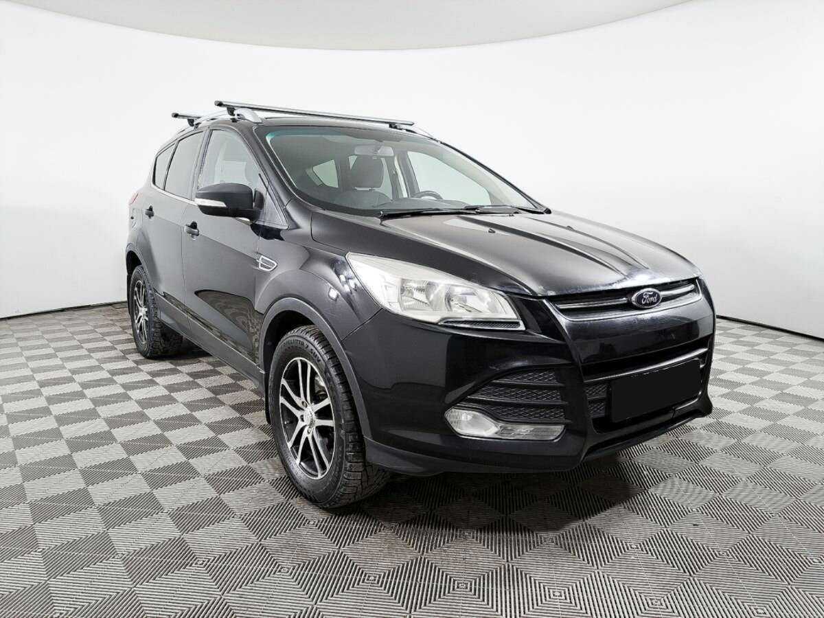 Ford Kuga с пробегом — 2014 год. Фото: #2
