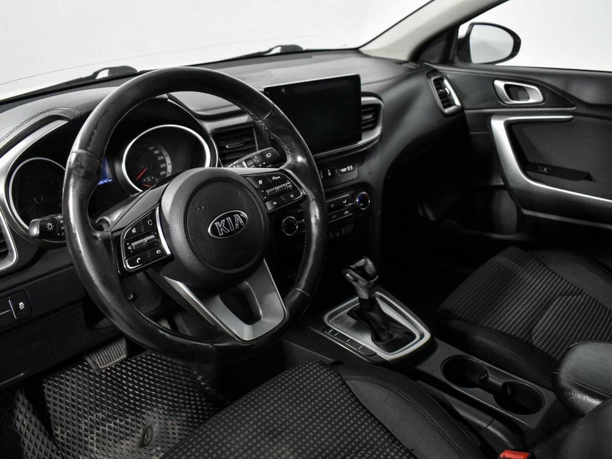 Kia Ceed с пробегом — 2019 год. Фото: #6