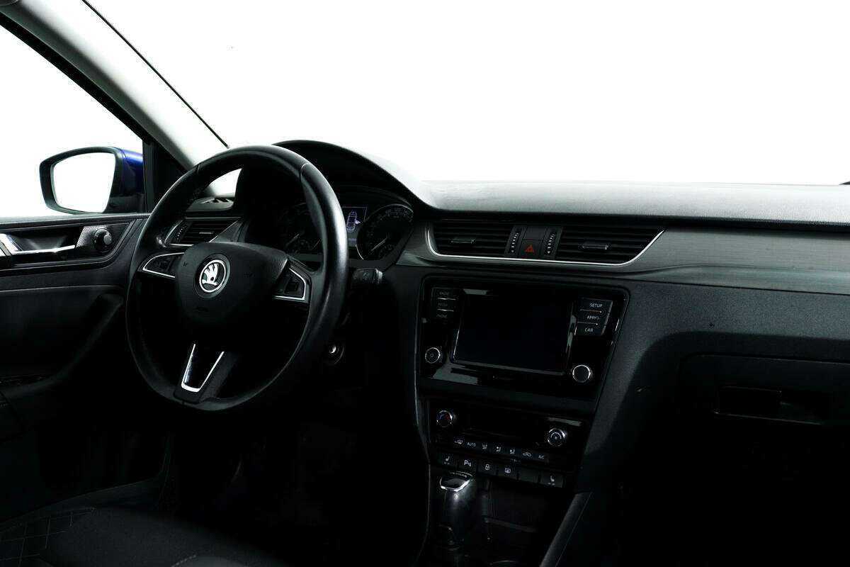 Skoda Rapid с пробегом — 2019 год. Фото: #8