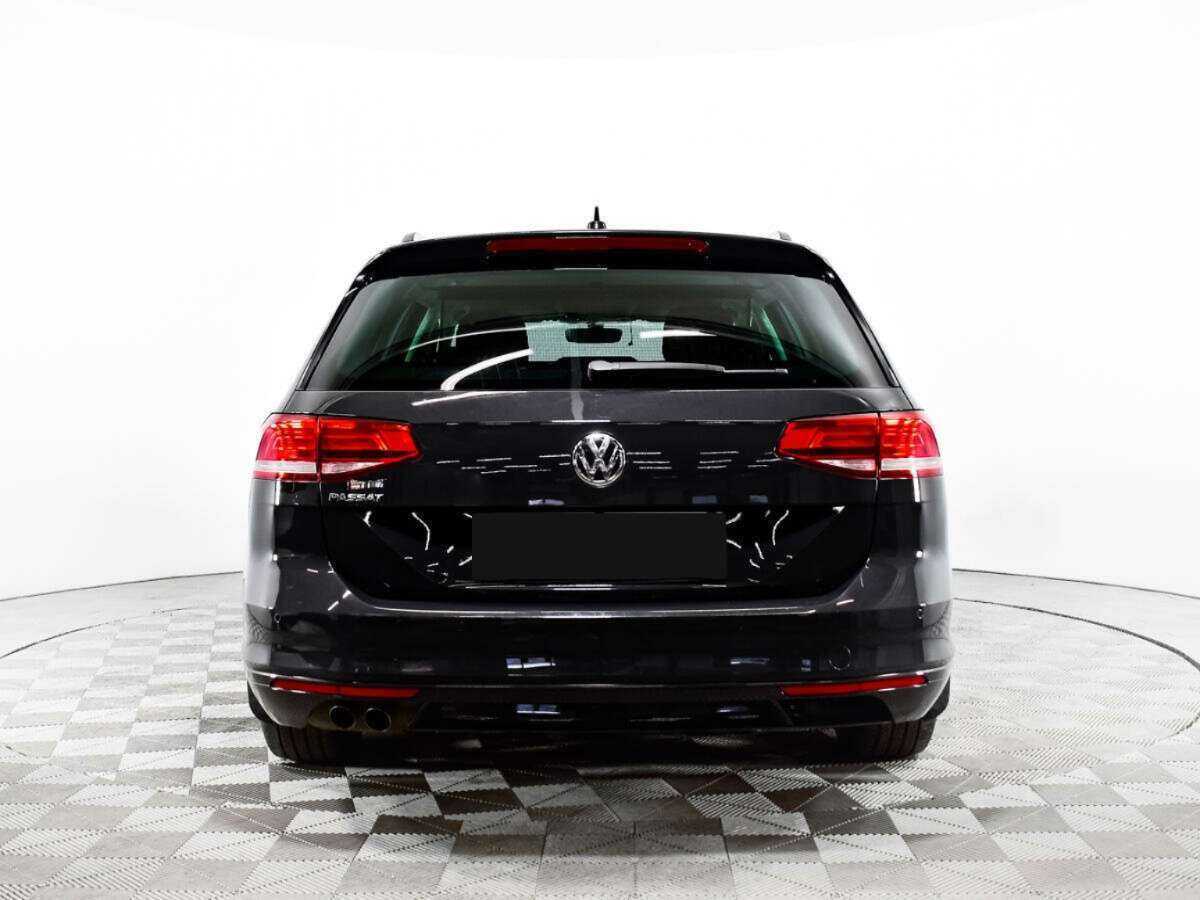 Volkswagen Passat с пробегом — 2018 год. Фото: #5