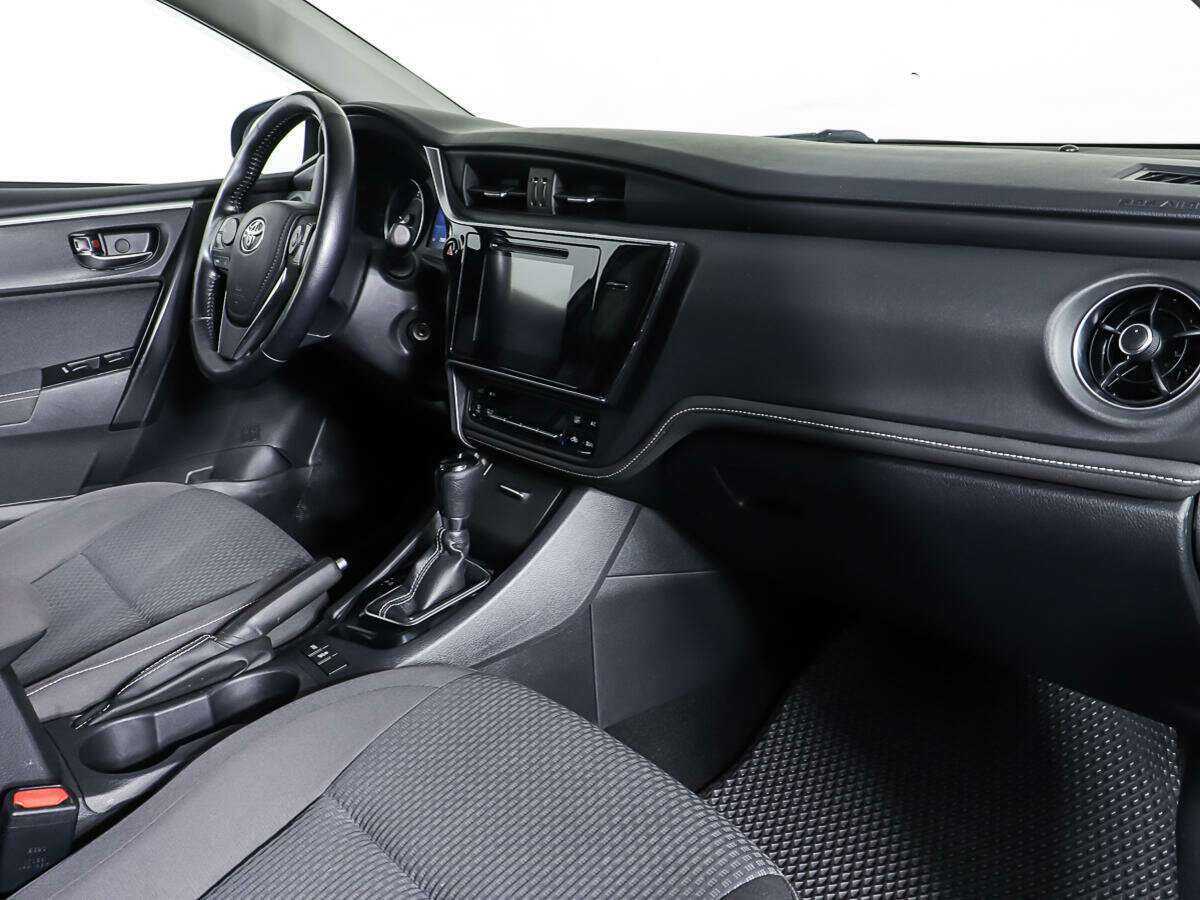 Toyota Corolla с пробегом — 2016 год. Фото: #7