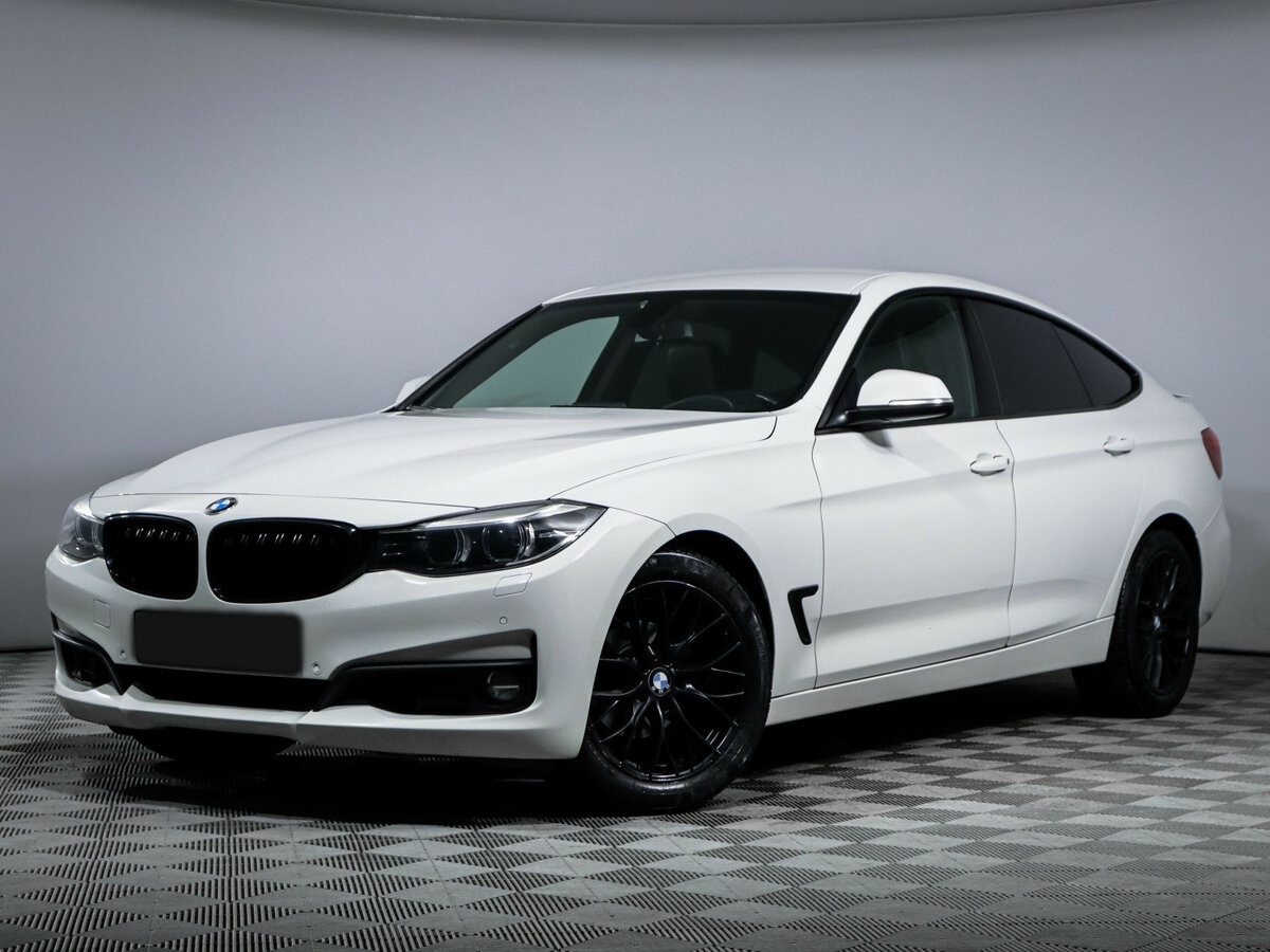 BMW 3 серии с пробегом — 2018 год. Фото: #0