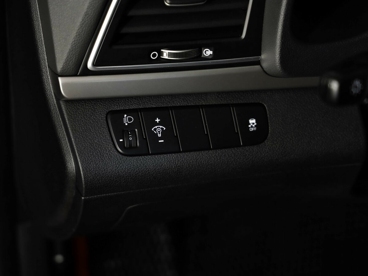 Hyundai Elantra с пробегом — 2016 год. Фото: #14