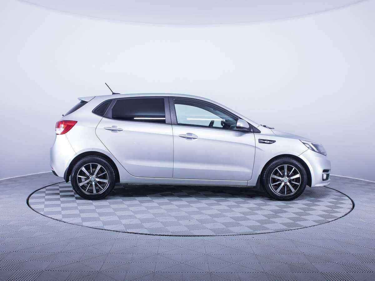 Kia Rio с пробегом — 2017 год. Фото: #3