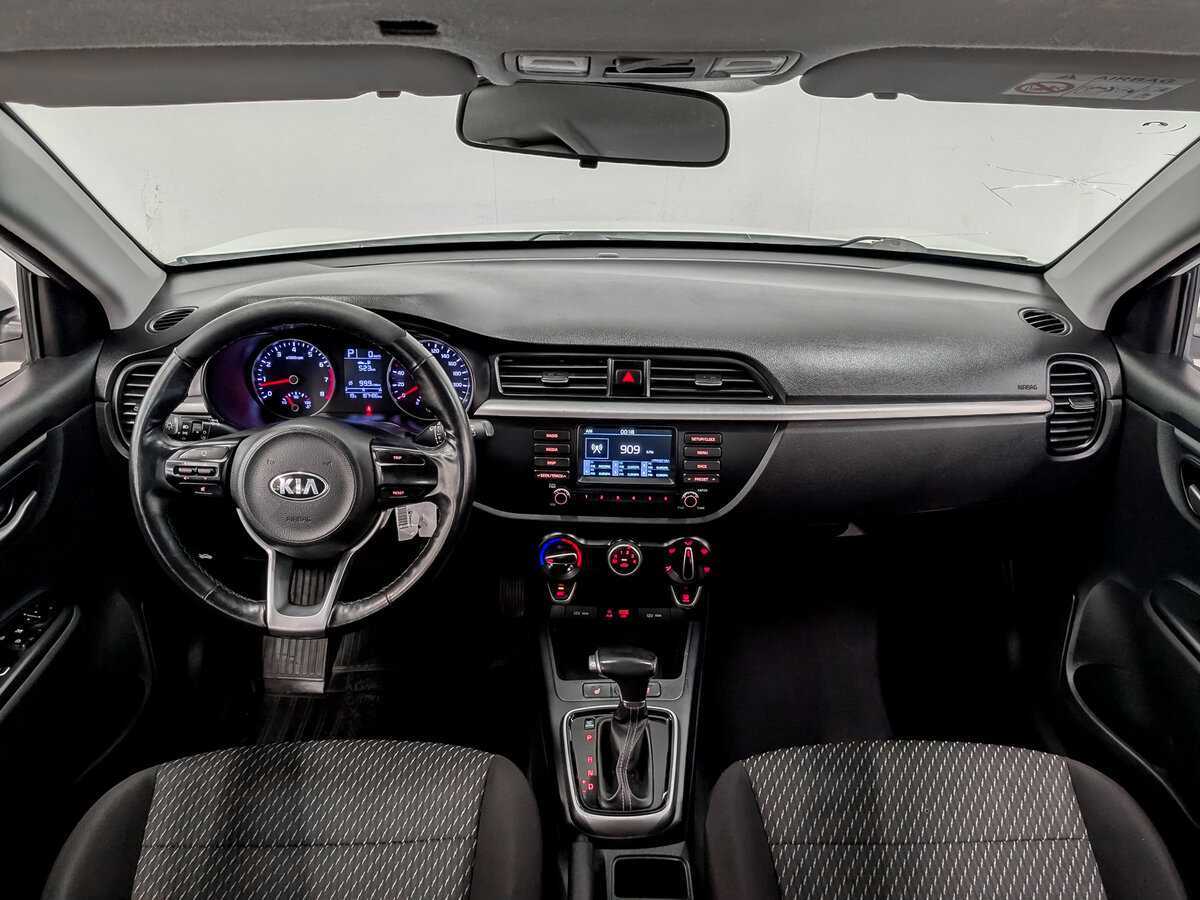 Kia Rio с пробегом — 2020 год. Фото: #13