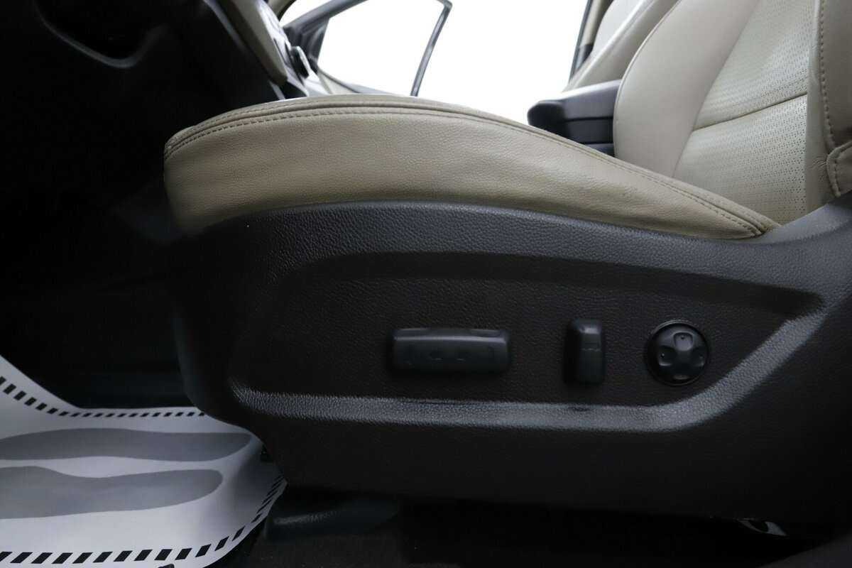 Hyundai Santa Fe с пробегом — 2015 год. Фото: #8