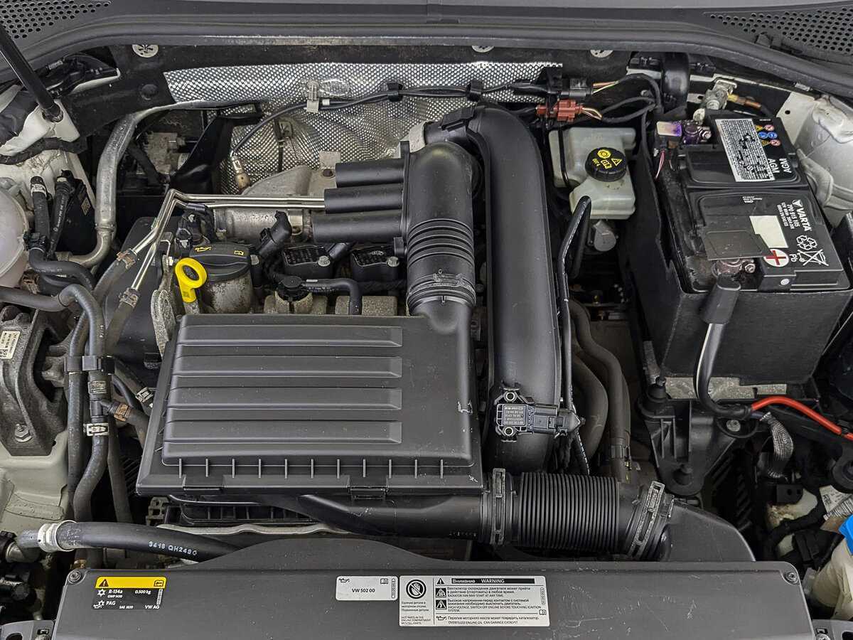 Volkswagen Passat с пробегом — 2019 год. Фото: #8