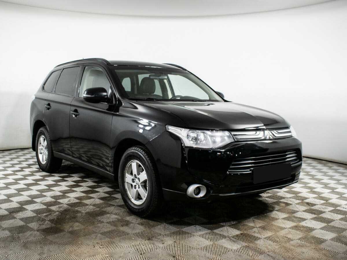 Mitsubishi Outlander с пробегом — 2013 год. Фото: #2