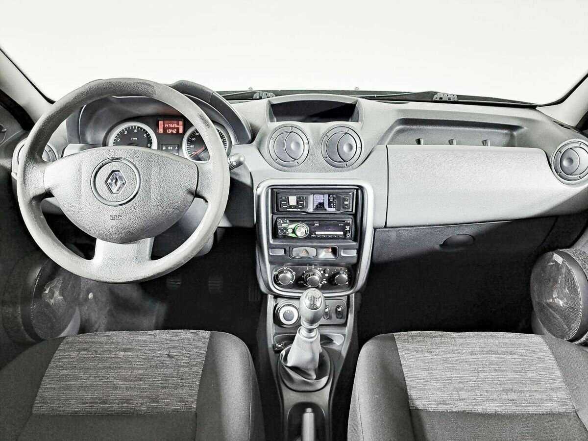 Renault Duster с пробегом — 2012 год. Фото: #11