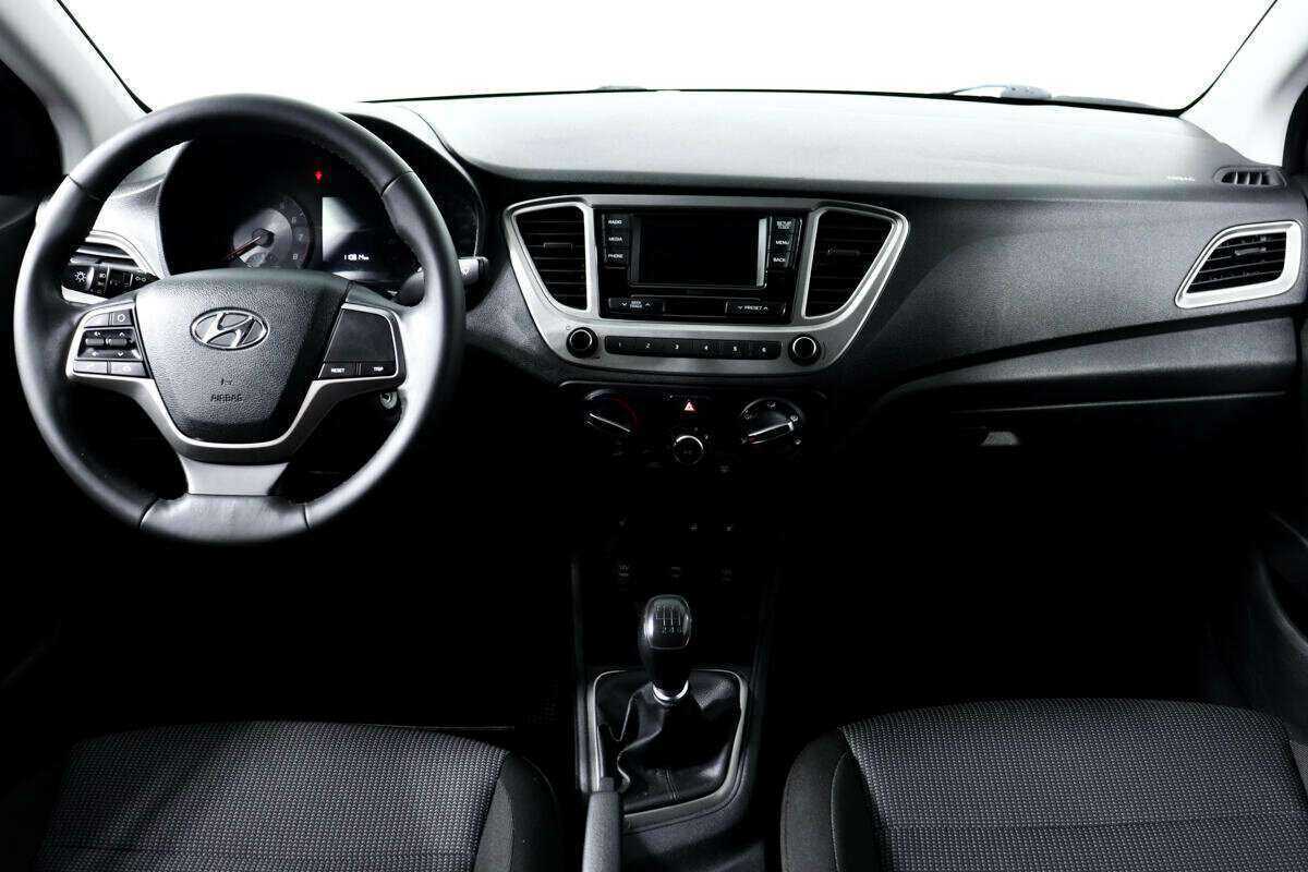 Hyundai Solaris с пробегом — 2021 год. Фото: #10